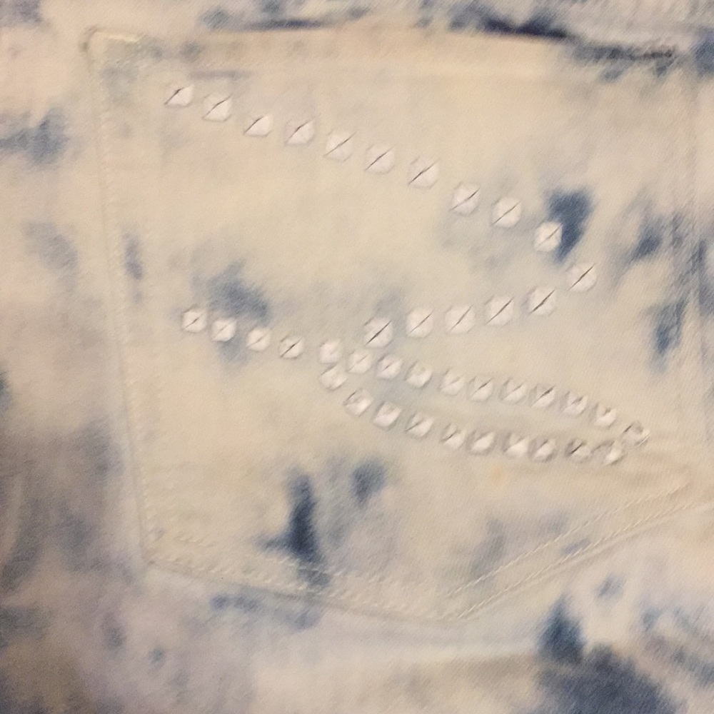 7 Jeans - Picture 2 of 6